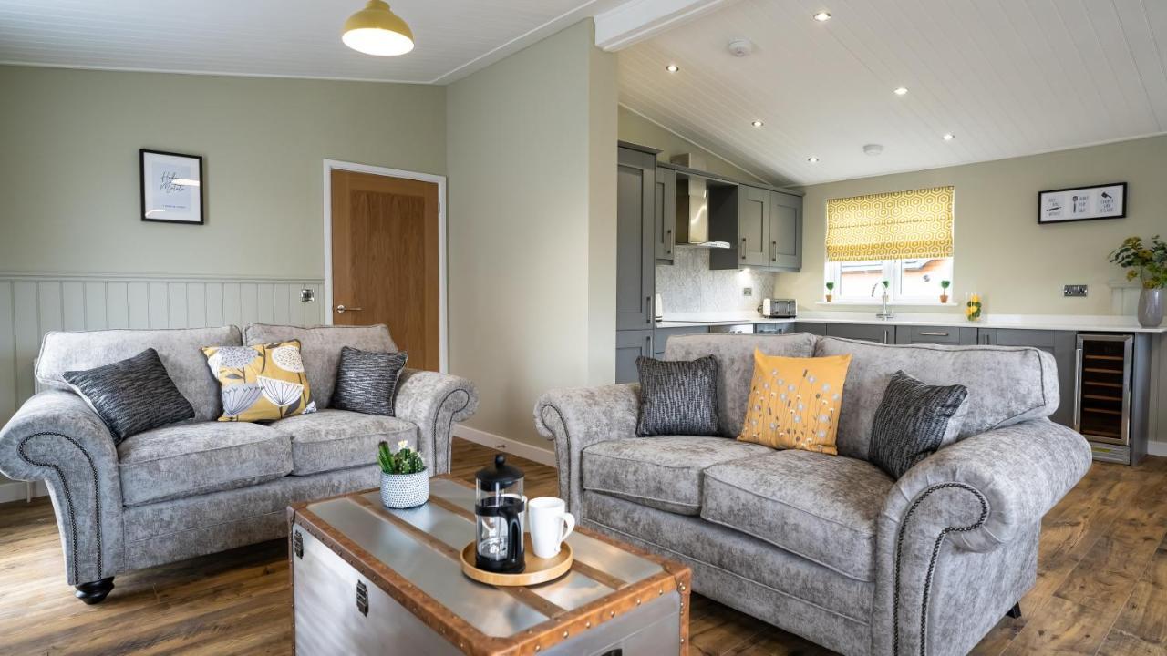 Villa Chestnut Meadow Country Park Sidley Exterior foto